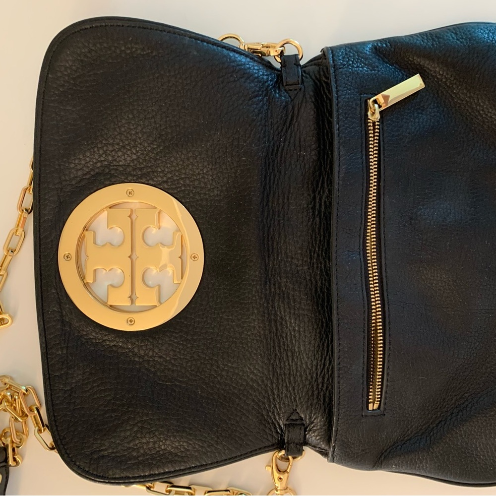 Tory Burch Reva Black Crossbody Bag with Gold Chain - Picture 5 of 6